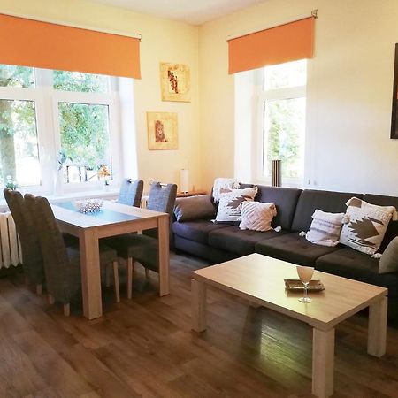 Ferienwohnung Und Pension "Zur Aue" Konigsbruck Eksteriør billede